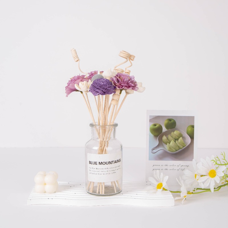 Home One Bathroom Accessories - Rotan stokken en Sola bloemen set