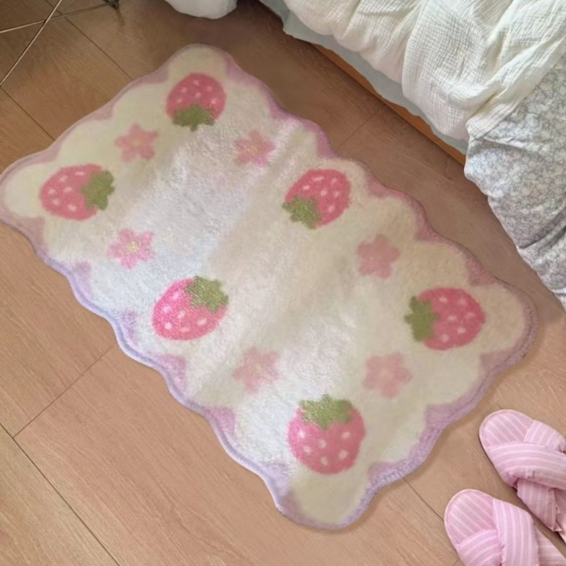 VIKAMA Zoete Aardbei Vloermat, - Zara Home Bathroom Rug recensie en prijs